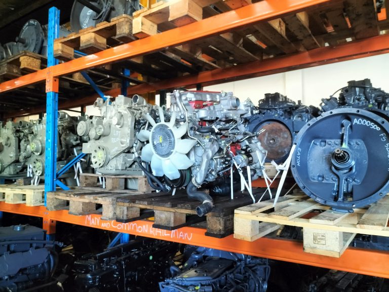 Hino 300 Truck Engine