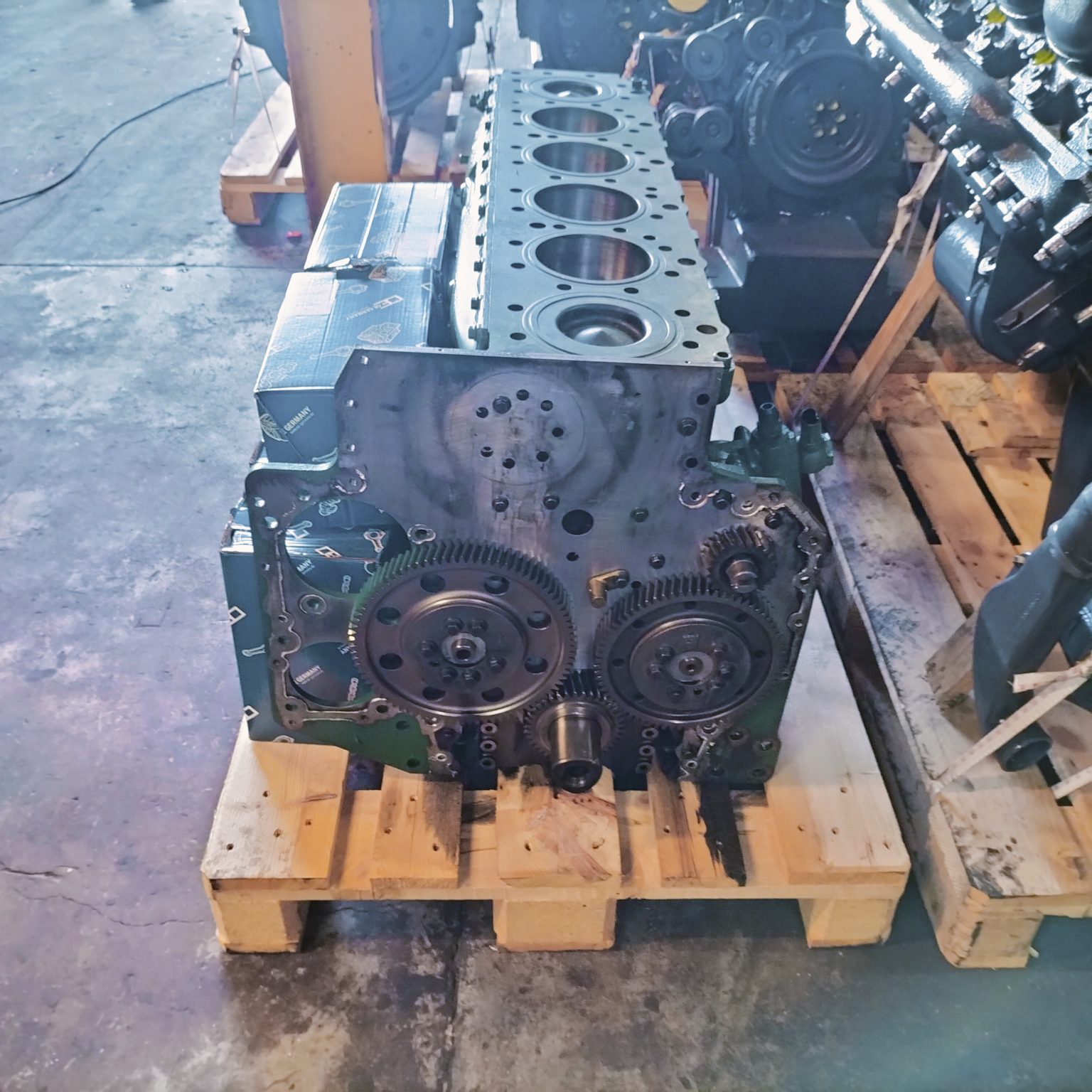 Volvo D12 Engine (Sub Assembly)