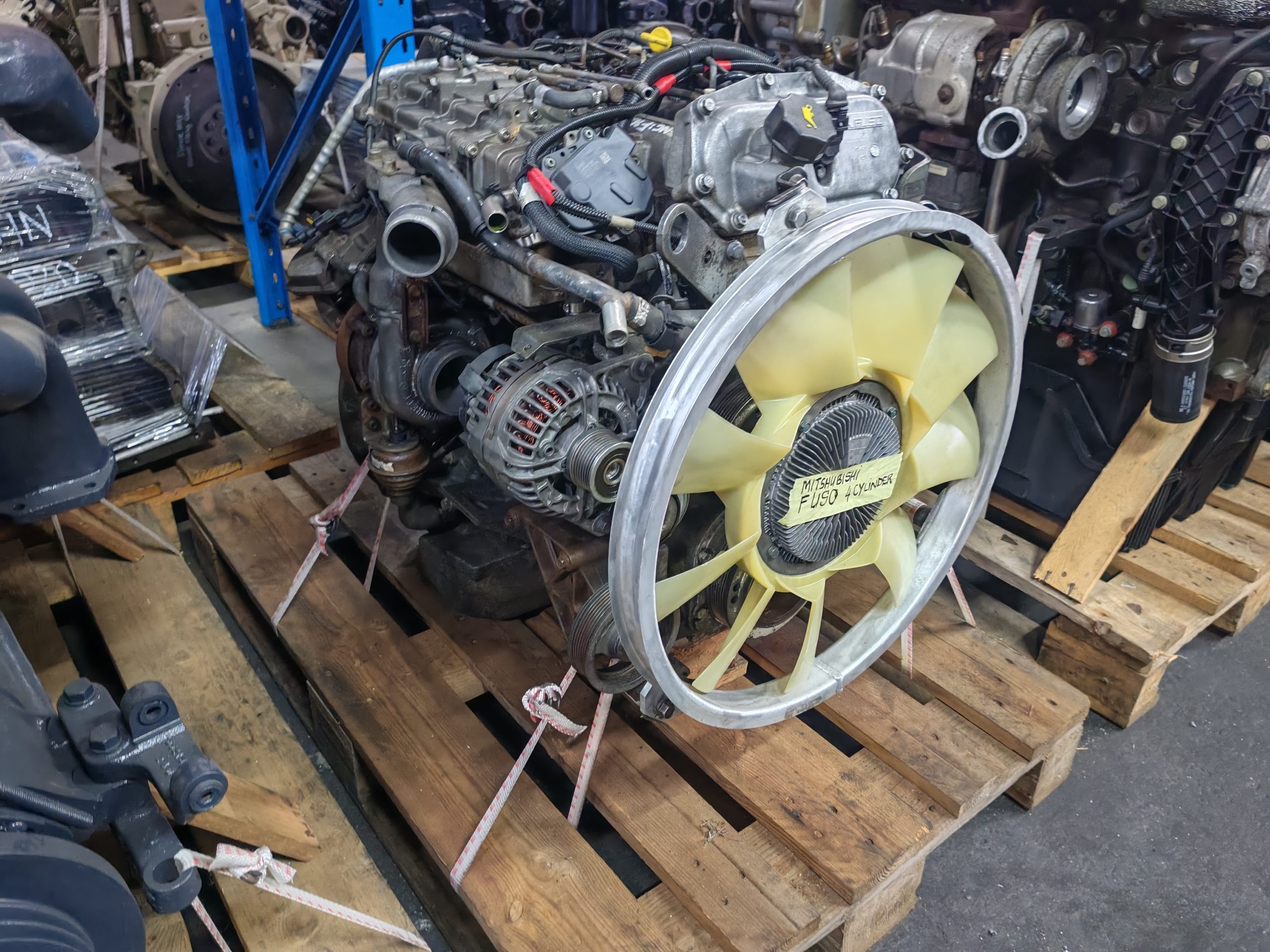 Mitsubishi Fuso 4 Cylinder Engine - Image 2
